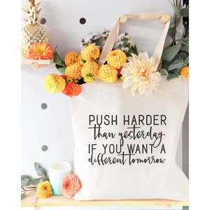 Bolso Tote de Lona para Mujer, Diseño 'Push Harder Than Yesterday', Logra un Mañana Diferente con Estilo - Product Image 4