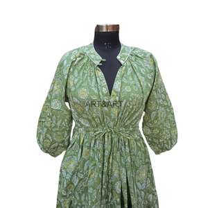 Himanshi robe florale mi-longue en coton doux et vibrant robe Himanshi pour femme parfaite pour une tenue décontractée abordable et élégante - Product Image 3