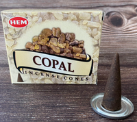 Incienso de Copal Negro HEM, Alta Concentración, 12 Cajas, Fragancia Natural Purificante para Meditación, Pooja, Oficina y Hogar