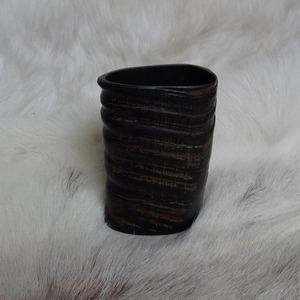 Cuerno Vikingo Artesanal de Alta Demanda para Beber Cerveza, Estilo Vintage para Fiestas Medievales - Product Image 2