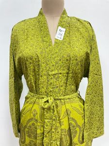 Kimono de Seda Estilo Sari, Cuello en V, Cierre con Cordón, Manga Larga, Vestido Largo Indio, Ideal para Damas de Honor o como Bata de Ducha - Product Image 4