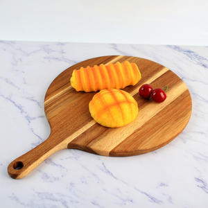 Bandeja de Servicio Redonda de Madera Mixta Ecológica, Tabla de Charcutería Artesanal para Hoteles y Restaurantes de Lujo, Grado Alimenticio - Product Image 6