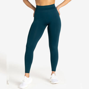Venta al por mayor de las mujeres de color sólido Leggings sin costuras Butt Scrunch Leggings Spandex medias deportivas pantalones de Yoga elásticos para las mujeres - Product Image 3