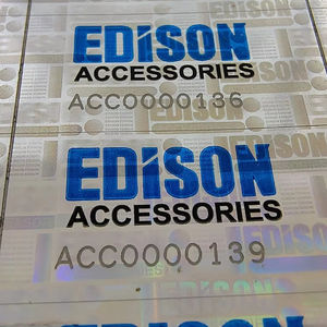 Étiquettes adhésives holographiques couleur argent avec numérotation laser, impression bicolore, étiquettes Digitech P3 pour usage commercial et shopping - Product Image 1