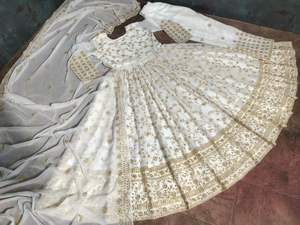 Georgette-vestido de diseñador de imitación, con bordado pesado y trabajo de secuencia con mangas, incluye pantalón, bonito Dupatta - Product Image 4