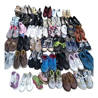 Vêtements, chaussures et sacs d'occasion 3DAH/3D1 Marque Hommes & Femmes 4 Saisons Toutes tailles
