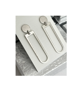 2024 petits bijoux en laiton faits à la main au nord Dakota USA boucles d'oreilles en feuille Rectangle boucles d'oreilles en laiton faites à la main conception - Product Image 2