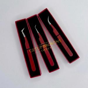 Pince à épiler professionnelle en acier inoxydable courbée à 45 degrés avec pointe argentée pour extensions de cils, nouvelle qualité, revêtement en poudre rouge volume russe - Product Image 4