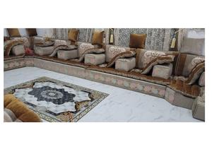 Diseño interior árabe Majlis, diseño clásico moderno, elegante conjunto de sala de estar, asientos de esquina de lujo, diseño que ahorra espacio - Product Image 1