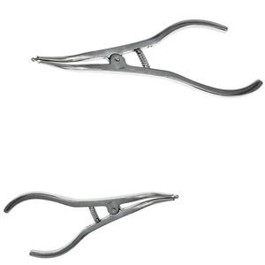 Pinza de Goma Dental Quirúrgica Manual de Acero de Alta Calidad, Grado A+, Clase I, Reutilizable, Certificada por CE por SurgiRight - Product Image 3