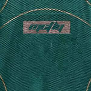 Maillot d'entraînement de football vert en maille respirante, personnalisable avec logo, pour équipes sportives, fabrication OEM - Product Image 4