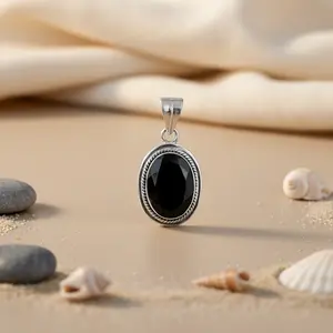 Oro Rosa Hecho a Mano # Colgante Ovalado de Plata 925 con Ónice Negro para Mujer - Estilo Religioso - Product Image 2