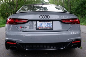 รถยนต์มือสองที่เชื่อถือได้ ปี 2023 ออดี้ RS5 คูเป้ เทอร์โบคู่ V6 ขับเคลื่อนสี่ล้อ - Product Image 2