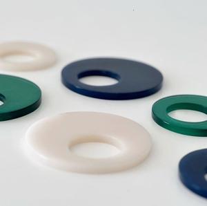 Plat élégant multicolore résine serviette anneau ensemble personnalisable décor de Table à la main pour salle à manger moderne événements de fête de mariage tendance - Product Image 1