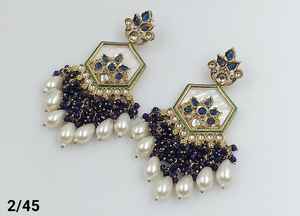 PENDIENTES TRADICIONALES Y DE MODA INDIOS KUNDAN CHAPADO EN ORO CON PENDIENTES DE PERLAS Y PENDIENTES DE BOLLYWOOD PARA MUJERES Y NIÑAS - Product Image 2