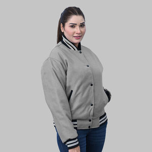 Chaqueta polar de algodón unisex gris Varsity chaqueta acolchada Letterman con mangas Venta caliente haz tu propio diseño OEM al por mayor - Product Image 2