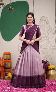 Lehenga Saree en soie violette pour femmes avec chemisier brodé, tenue ethnique traditionnelle - Product Image 2