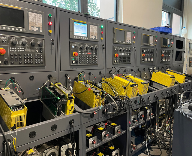 Fanuc Robot Test Bench for 6400/2255/6107/2518 Series Drive 6-axis Teach Pendant for 6400/2256/6100/2440