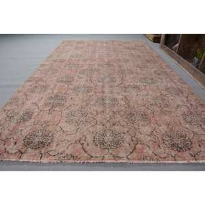 พรมตุรกีวินเทจ ขนาด 4 ฟุต 9 นิ้ว x 8 ฟุต 3 นิ้ว ลายปะติด เป็นมิตรกับสิ่งแวดล้อม สีชมพู-น้ำตาล ทอแบบเรียบ ทำจากขนสัตว์ ด้านหลังทำจากยางลาเท็กซ์ ขนปานกลาง เหมาะสำหรับห้องรับประทานอาหาร - Product Image 2