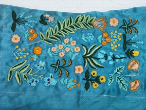 Tissu brodé à la main pour les couvertures de livres, les journaux, les agendas, textile floral artisanal, matériel artisanal fait à la main, exportateur en gros - Product Image 4