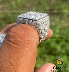 Bague Hip Hop en argent sterling 925 entièrement glacée avec des diamants taille ronde cultivés en laboratoire accessoire de mariage de luxe - Product Image 3