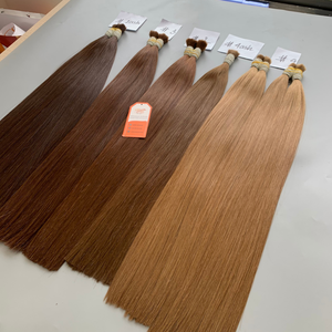 Vente en gros de cheveux bruts non traités en usine Extensions de cheveux naturels vierges 100% humains Remy Cheveux en vrac à cuticules alignées pour le tressage - Product Image 2