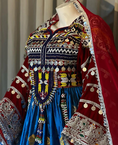 Vestido afgano Kuchi original de EE. UU. Impresionantes diseños de bordado pesado Producto de seda más vendido al por mayor - Product Image 4