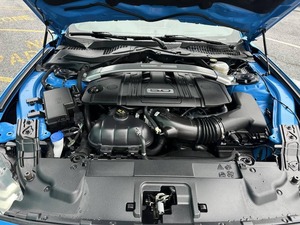 Ford Mustang GT Premium 2022 Seminuevo en Excelente Estado - Product Image 2