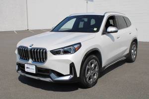 Voitures BMW X1 xDrive28i AWD xDrive28i 4 portes Sports Activity Vehicle d'occasion en bon état à vendre - Product Image 5