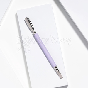 Poussoir à cuticules en acier inoxydable avec deux extrémités pour manucure pédicure usage professionnel et marque personnalisée - Product Image 6