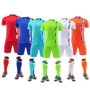 Ropa de equipo de fútbol personalizada de alta calidad, conjunto de uniforme de club de fútbol, camiseta de fútbol, conjunto de pantalones cortos, uniforme, ropa deportiva - Product Image 1