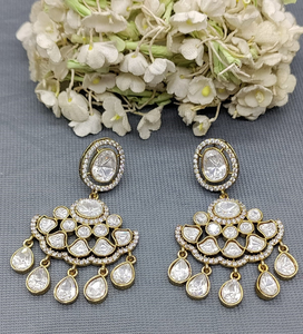 Elegante tradicional Kundan tachonado diseñador pendientes para las mujeres con moissanita toque perfecto para ocasiones de La India - Product Image 4