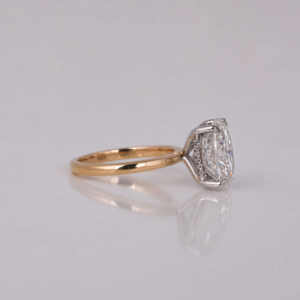 Lujoso anillo de bodas de eternidad completa de diamante cultivado en laboratorio de corte ovalado chapado en oro de 14 quilates, regalo de boda de lujo clásico para mujer - Product Image 6