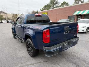 Chevrolet Colorado LT Crew Cab 4WD 2020 avec moteur essence 4.0L, transmission automatique, sièges en cuir, 8 airbags - Product Image 2