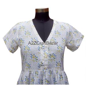 Robe courte à manches courtes en coton 100% pur, écologique, respirante, à séchage rapide, à imprimé floral, fabriquée à la main en Inde - Product Image 2