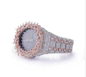 Montre entièrement sertie de diamants Throns Bezzel VVS Moissanite, boîtier en acier inoxydable, résistance à l'eau 10 bars - Product Image 2