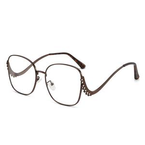 Gafas de sol para fiestas con montura metálica, sensación exclusiva y premium, construcción sólida que garantiza su integridad incluso durante el uso activo. - Product Image 3