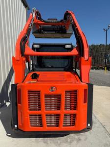 Cargadora de orugas Kubota. Nueva cargadora compacta Kubota SVL65-2 disponible. - Product Image 2