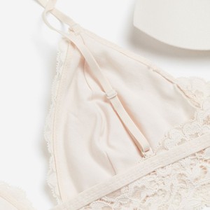 El mejor conjunto de Yoga de material MOQ bajo conjunto de leggings y sujetadores personalizados a la venta en ropa deportiva de color negro liso - Product Image 6