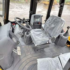 Vente flash ! Chargeuse-pelleteuse JCB 4CX 3CX d'occasion en excellent état, prix très avantageux. - Product Image 4