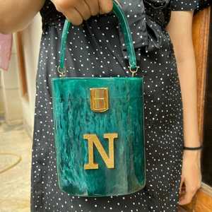 Couverture ouverte/fermeture éclair de diamants imperméables de conception de luxe pour des événements formels rassemblements à la mode dames uniques modernes de style - Product Image 3