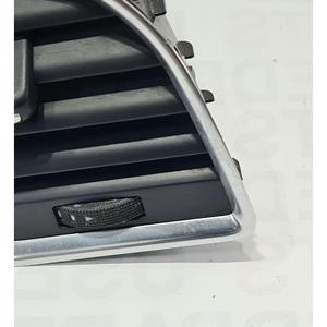 Rejilla de Ventilación del Tablero Derecho AUDI A5 Serie Sedán (8T3) 8T1820902A (07>17) - Product Image 6
