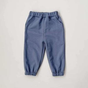 Survêtements d'hiver solides et respirants pour enfants imprimés avec logo personnalisé d'approvisionnement direct d'usine/Offre Spéciale polyester dernier style décontracté - Product Image 5