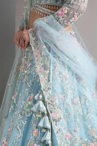 Lehenga Choli de fête fantaisie en soie Banarasi multicolore brodée spéciale fiançailles de la mariée - Product Image 4