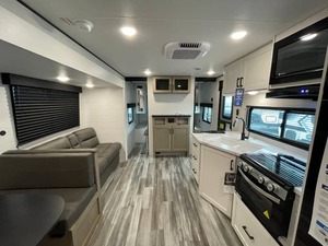 New 2026 Jayco Jay F-l-i-g-h-t Slx 261BHS trailer ready for sale - Product Image 4