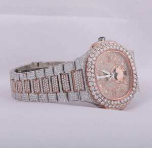 นาฬิกาข้อมือผู้ชายสไตล์ฮิปฮอป ดีไซน์หรูหรา ระดับความใส VVS ระบบควอตซ์ สายหนัง งานฝีมือประณีต ประดับเพชรโมอิสซาไนต์ - Product Image 4