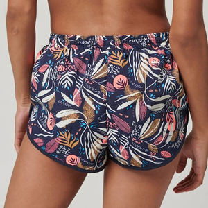 Short de sublimation populaire respirant Short pour femme imprimé personnalisé Short léger à la mode pour femme - Product Image 6