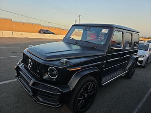 Mercedes-Benz AMG G 63 2021 Usado, Negro Mate de Fábrica, Motor V8 Biturbo de 4.0 Litros, Todoterreno de Lujo, SUV de Alto Rendimiento en Carretera - Product Image 5