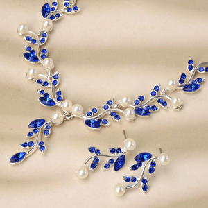 Ensemble de bijoux fins Hallmark, design argent et bleu avec zircon et diamant, plaqué or blanc, pour mariages et fêtes - Product Image 3
