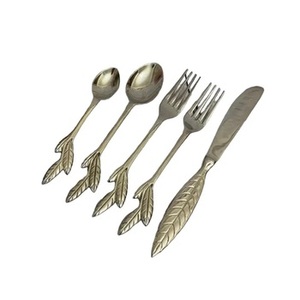Juego de cubiertos de aluminio de último diseño, utensilios de cocina para restaurantes, cubiertos elegantes y duraderos para comer - Product Image 1